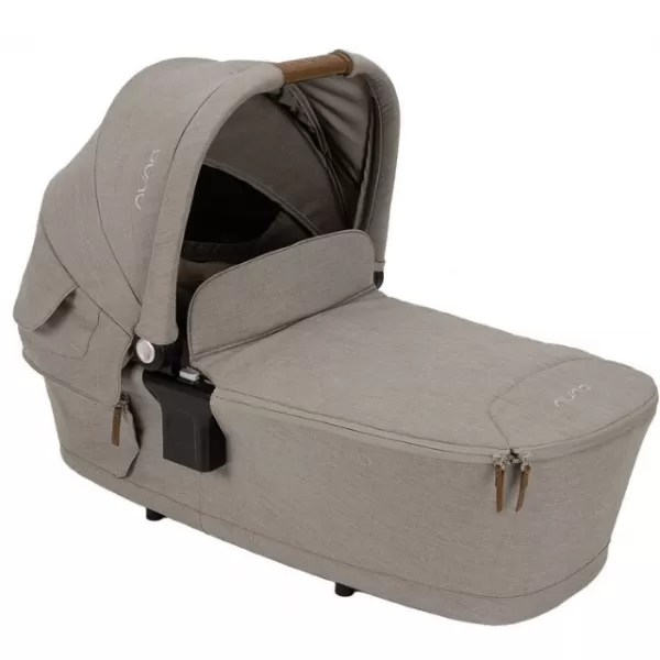 Nuna set TRIV™ next